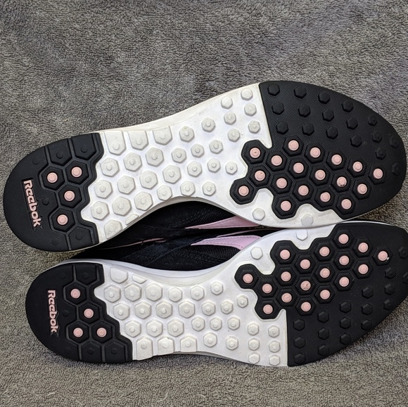 Reebok Classics - Picture 5 of 7